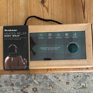 Brookstone Aromatherapy Pine Scented Wrap